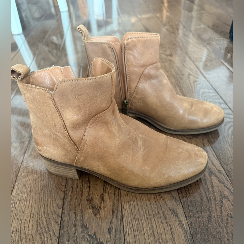 Lucky Brand booties